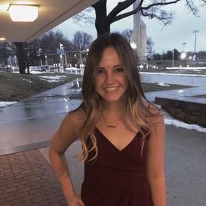 Meet your Posher, Olivia